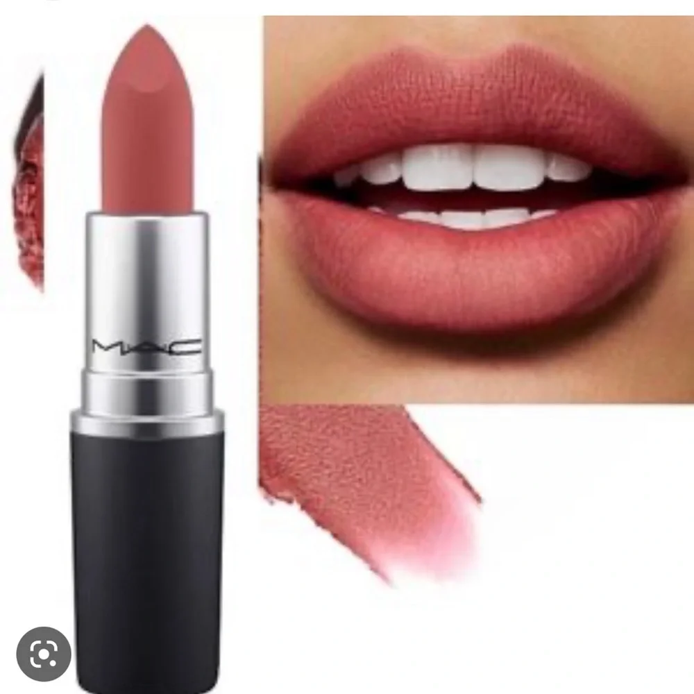 🌙⭐Mac Brickthrough Lipstick